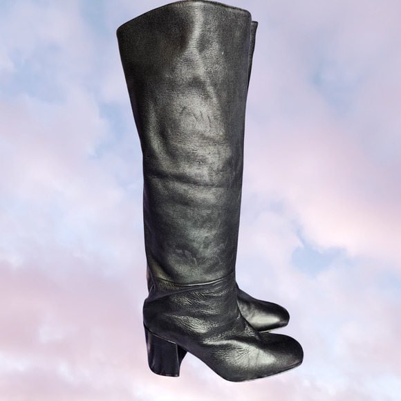 Stuart Weitzman Black Knee High Pull On Soft Leather Gothic Heel Boots Sz 9.5 - Picture 3 of 8